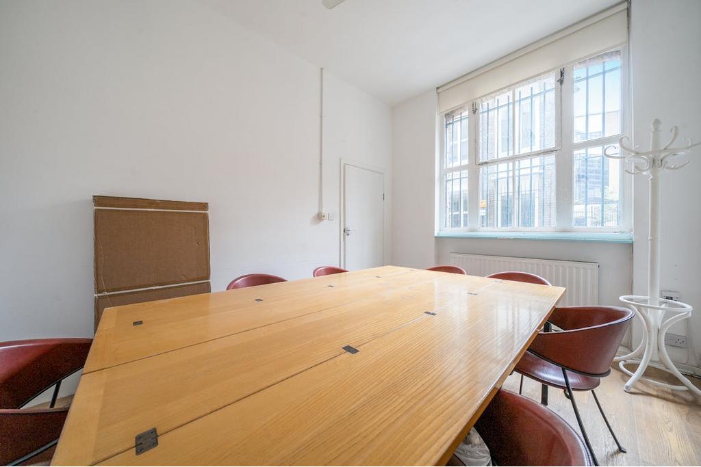 10 Christina St – Office Space – 1,860 Sq ft – £42.50/Sq ft