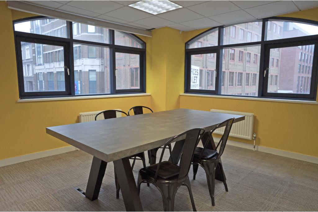 40 Clifton St – Office Space – 35,120 Sq ft – £35.00 - £45.00/Sq ft