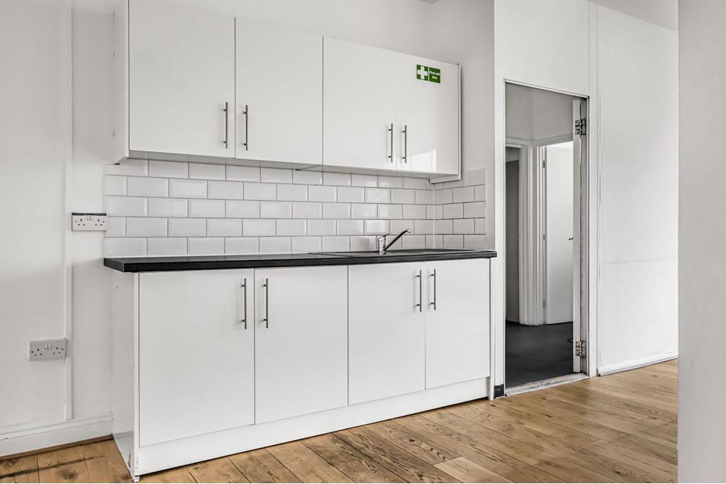 68-76 Clifton St – Myrtil House – Office Space – 9,844 Sq ft – £25.00/Sq ft