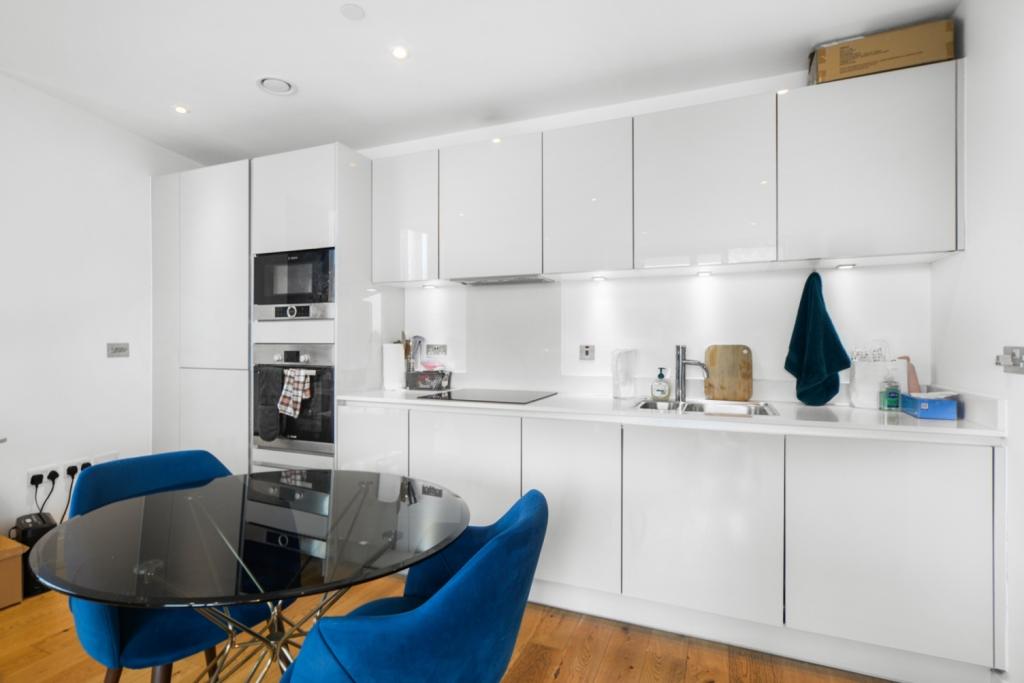 £325,000 – 1 Bedroom Apartment for Sale – 547 sq ft – Station Road, Lewisham, London,