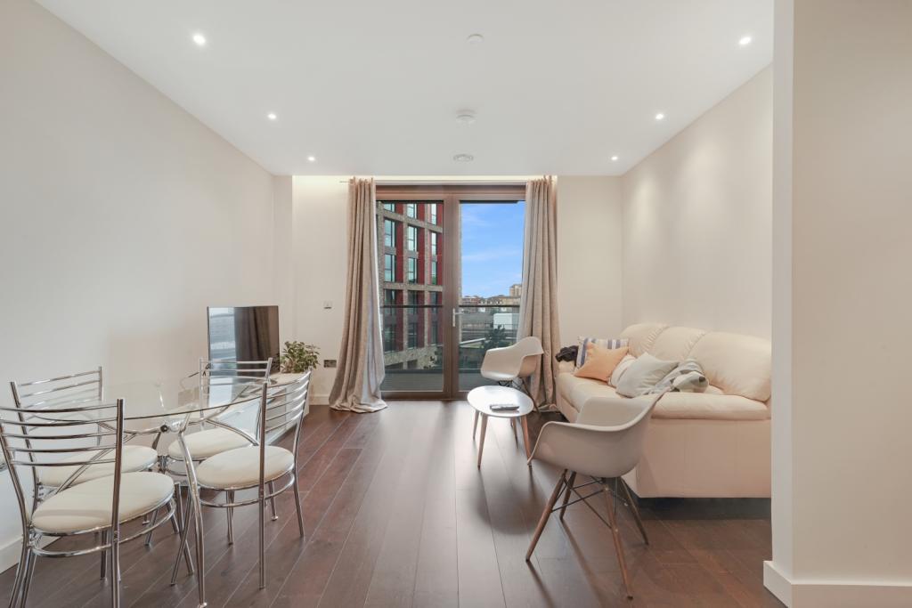 £595,000 Guide Price – 1 Bedroom Apartment for Sale – 572 sq ft – The Residence,