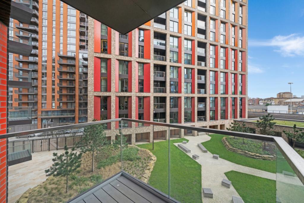 £595,000 Guide Price – 1 Bedroom Apartment for Sale – 572 sq ft – The Residence,