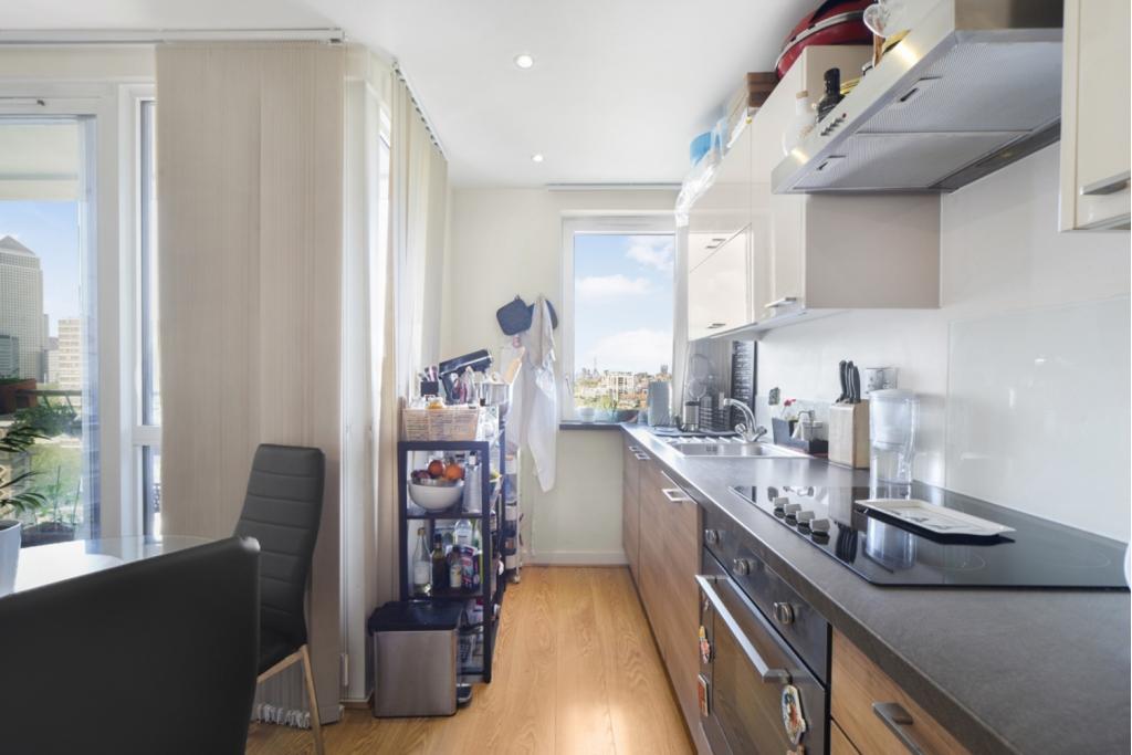 £340,000 Asking Price – One Bedroom Apartment for Sale – 517 sq ft – Panoramic Tower