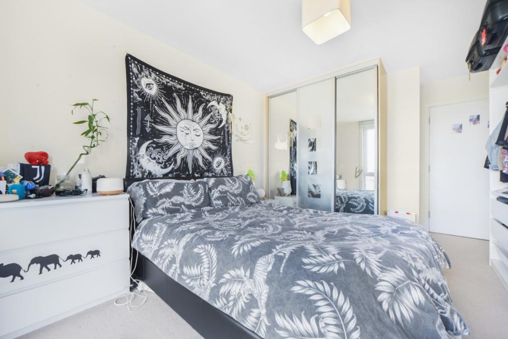 £340,000 Asking Price – One Bedroom Apartment for Sale – 517 sq ft – Panoramic Tower