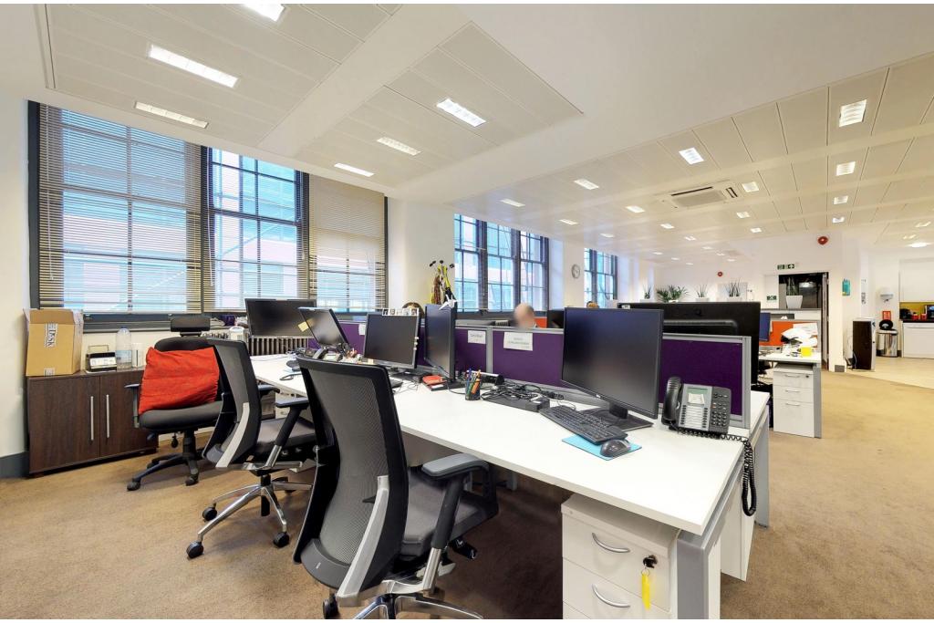 £40.00 - £47.50/Sq ft Asking Rent,5-8 Dysart St - Moorgate House.1,516 sq ft Office Space for Lease