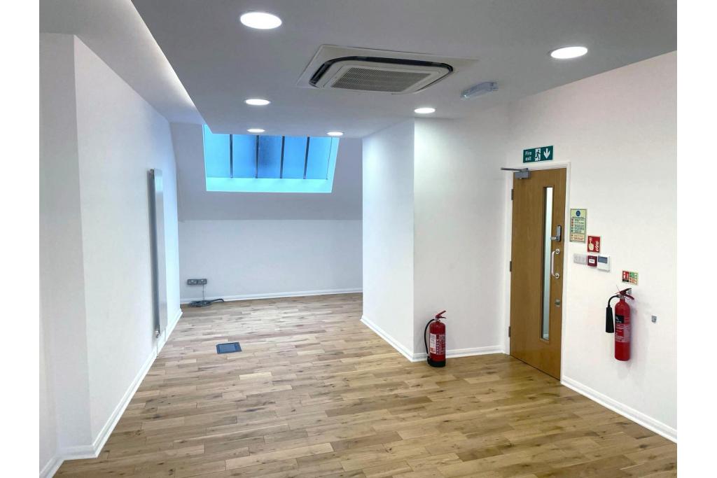 £32.50 per sq ft – 46 Great Eastern St – 3,865 sq ft Office Space for Lease