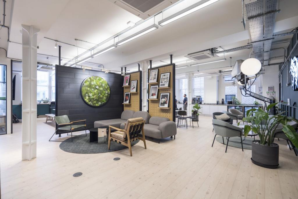 £29.50/Sq ft – Leonard Circ – Victoria House – 3,300 sq ft Office Space for Lease