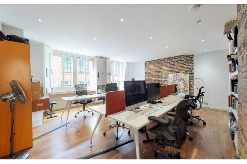 £45.00/Sq ft – 1-3 Luke St – Office Unit – 1,050 sq ft Available