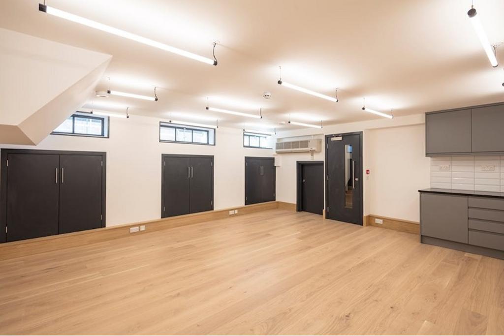 £47.50/Sq ft – 78A Luke St – 580 sq ft Available
