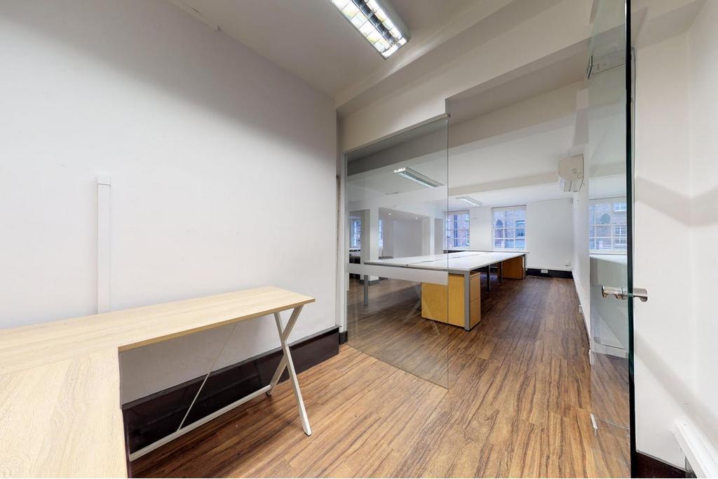 £39.50/Sq ft – 65 Rivington St – 1,020 sq ft Available
