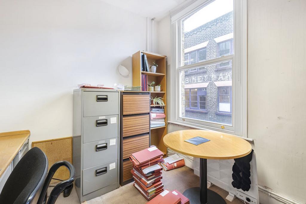 71 Rivington St – Office Space – 2,016 sq ft Available – Shoreditch, London EC2A