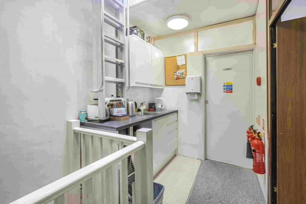 71 Rivington St – Office Space – 2,016 sq ft Available – Shoreditch, London EC2A