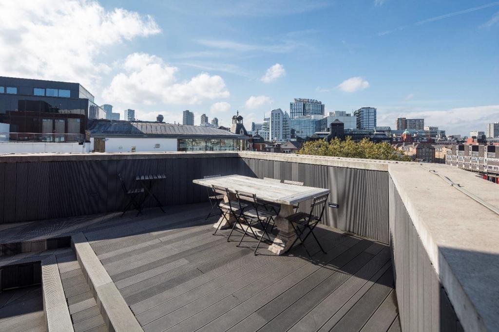 82 Great Eastern St – Office Space for Lease – 2,207 sq ft – Shoreditch, London