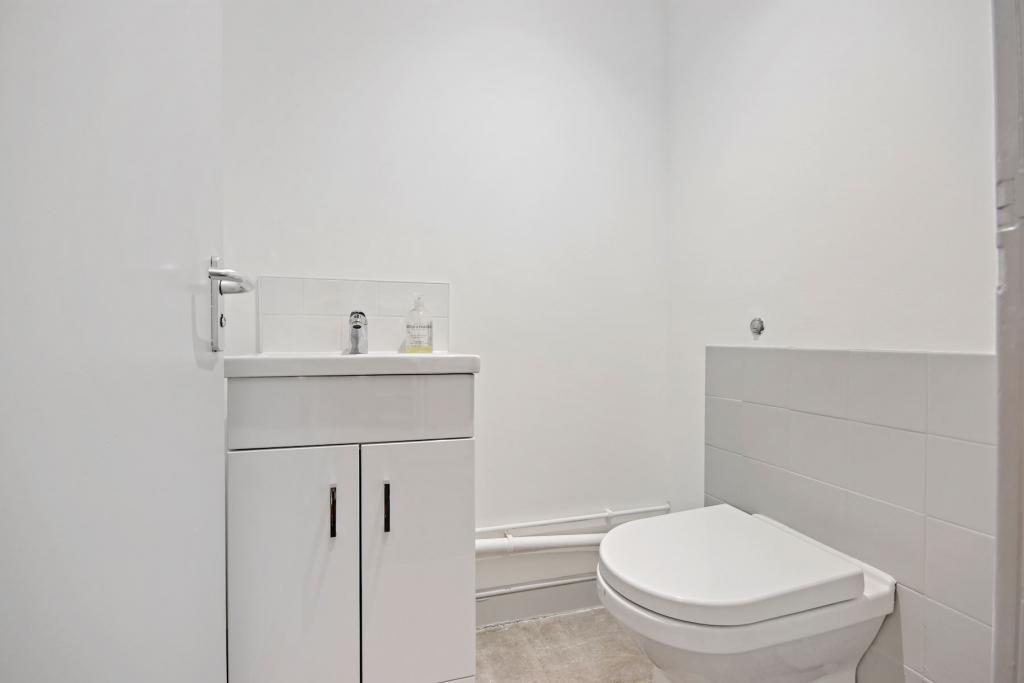 94 Leonard St – Office Space for Lease – 1,201 sq ft – Shoreditch, London EC2A