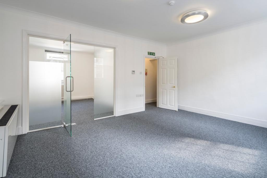 15-17 Christopher St – Office Space for Lease – Farringdon, London EC2A