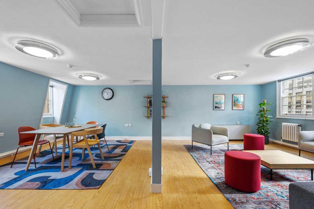 15-17 Christopher St – Office Space for Lease – Farringdon, London EC2A