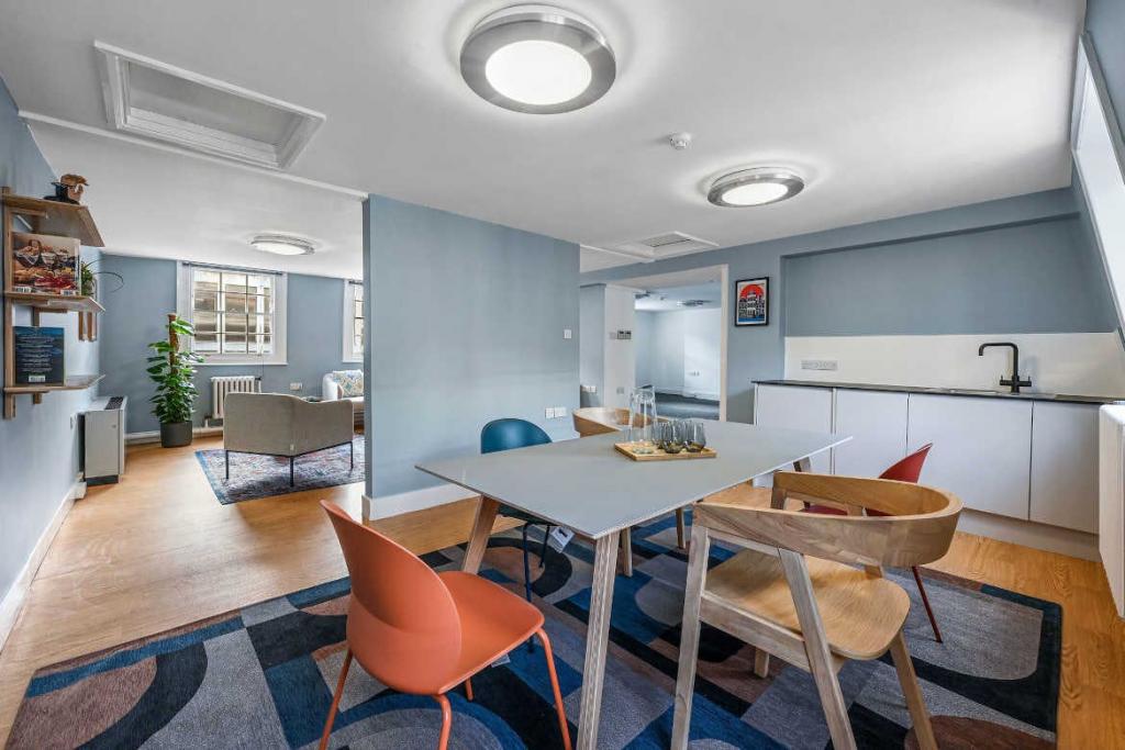 15-17 Christopher St – Office Space for Lease – Farringdon, London EC2A