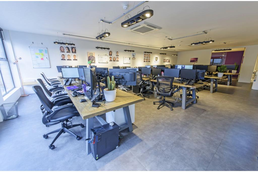 Holywell Ln – Mixed-Use Retail/Office Space for Lease – Shoreditch, London