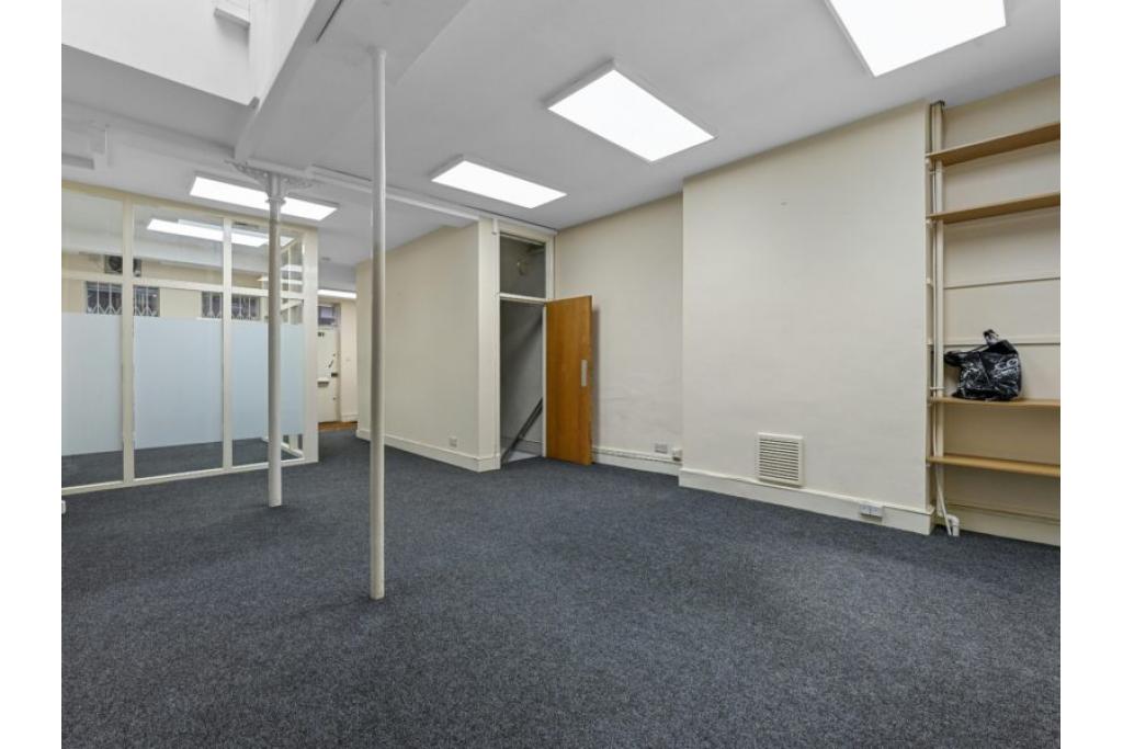 17 Holywell Row – Self-Contained Office Building for Lease – Shoreditch, London