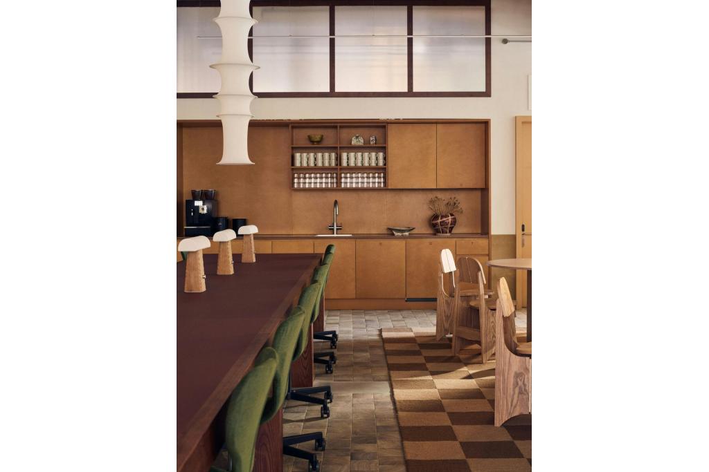 74 Rivington St – Black & White – Office for Lease – City Fringe Submarket, London