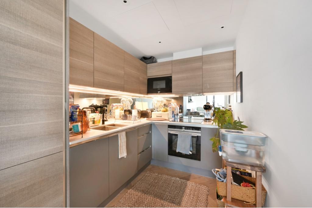 Dawson Street, Hackney, London E2 – 1 Bedroom Apartment for Sale – £600,000 Guide Price