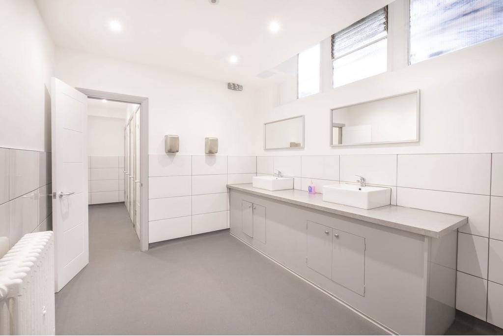 32-38 Scrutton St, London EC2A 4RQ – Office Space for Lease