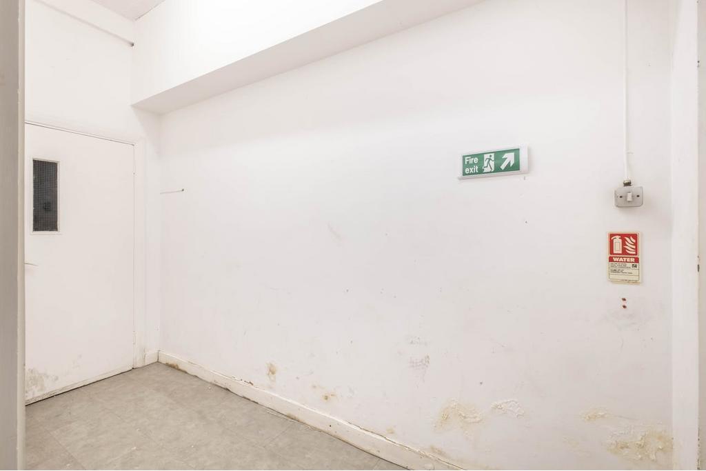 32-38 Scrutton St, London EC2A 4RQ – Office Space for Lease