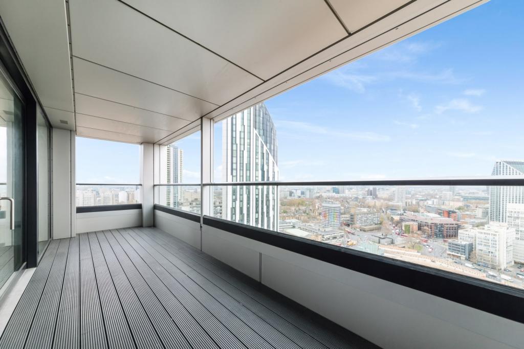 £1,350,000 Guide Price –3 Bedroom Apartment for Sale in Elephant Park,Elephant and Castle