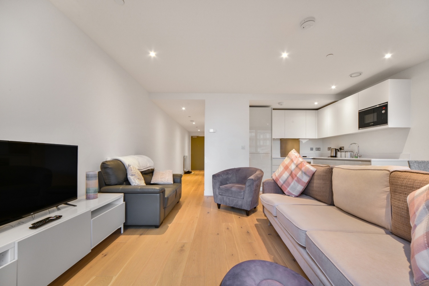 £450,000 Offers in Excess of – 1 Bedroom Apartment for Sale in Royal Arsenal Riverside