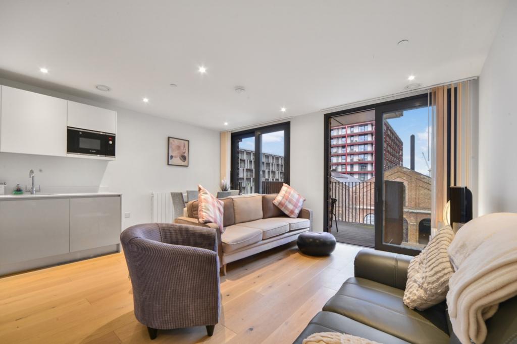 £450,000 Offers in Excess of – 1 Bedroom Apartment for Sale in Royal Arsenal Riverside