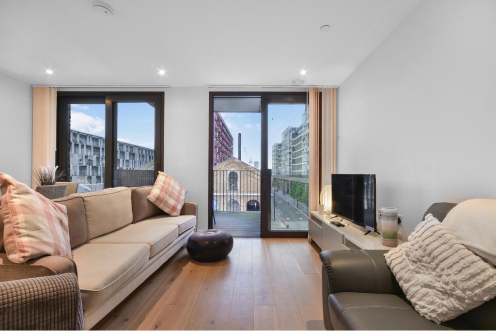 £450,000 Offers in Excess of – 1 Bedroom Apartment for Sale in Royal Arsenal Riverside