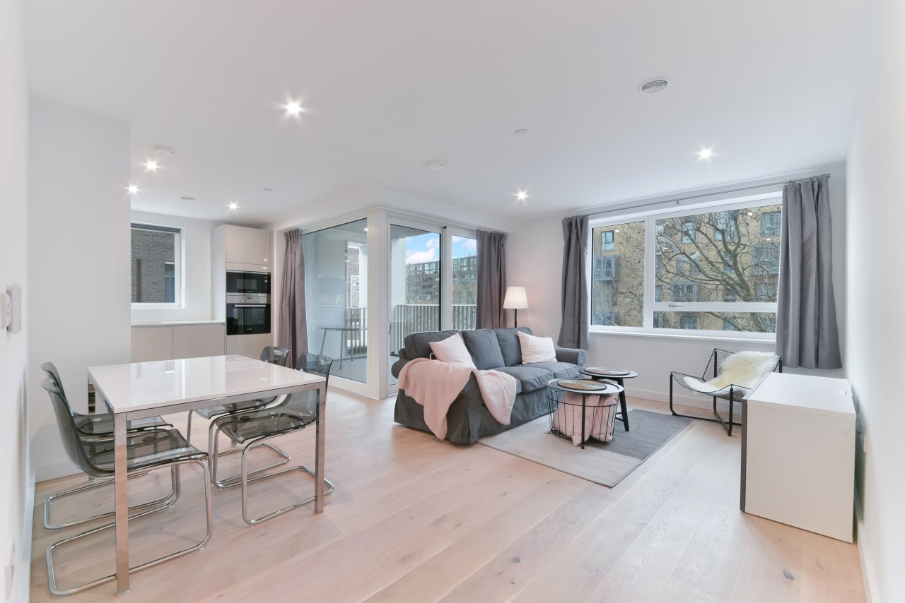 £800,000 Guide Price – 2 Bedroom Apartment for Sale in Elephant Park, Walworth Road