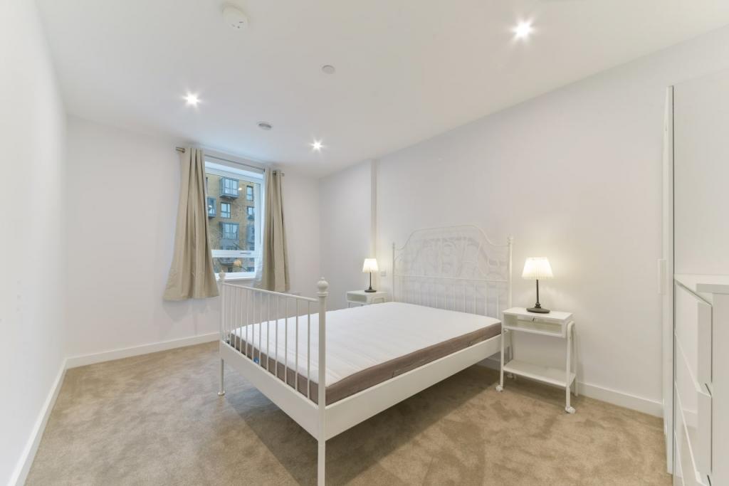 £800,000 Guide Price – 2 Bedroom Apartment for Sale in Elephant Park, Walworth Road