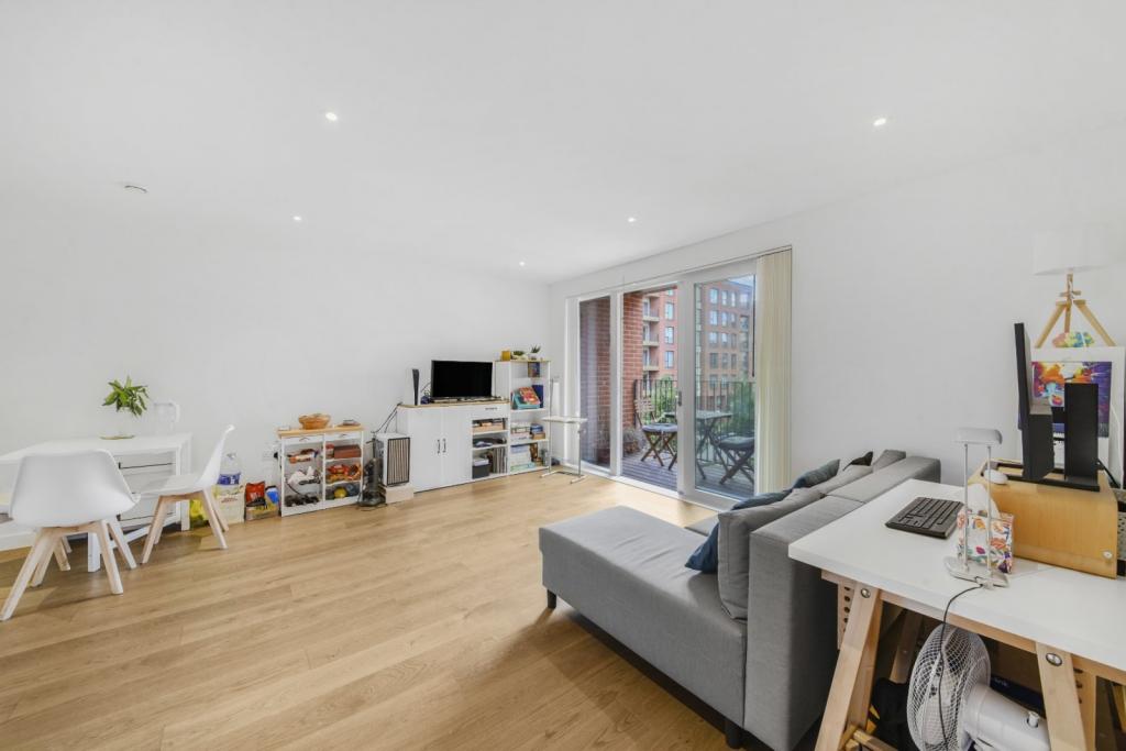 £345,000 Asking Price – 1 Bedroom Apartment for Sale in Reverence House, Colindale Gardens,