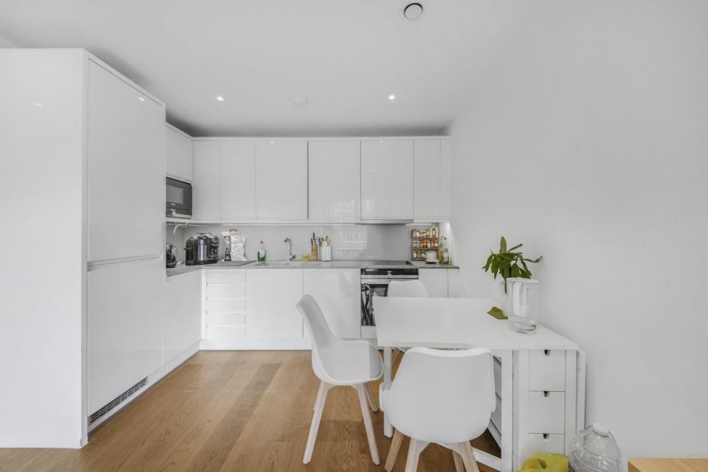 £345,000 Asking Price – 1 Bedroom Apartment for Sale in Reverence House, Colindale Gardens,