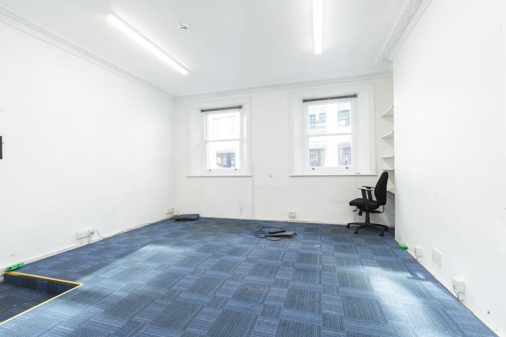 228 Bishopsgate – Retail Shopfront and Office Space for Lease – 1,911 sq ft – City of London,