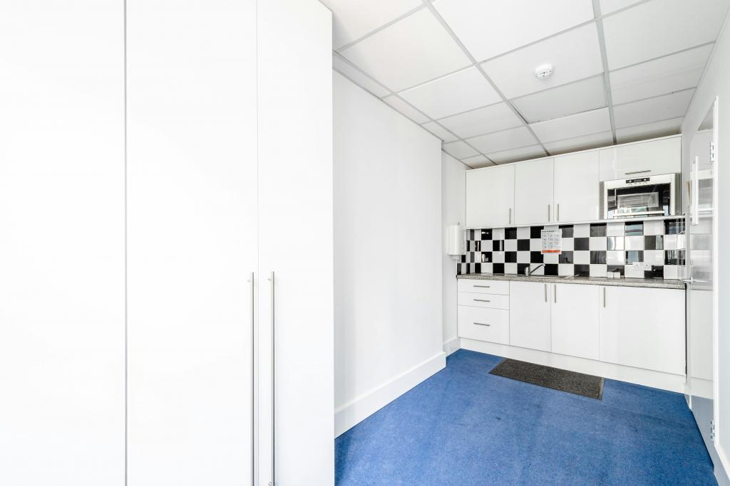 232-238 Bishopsgate – Retail/Office Space for Lease – 7,990 sq ft – City of London