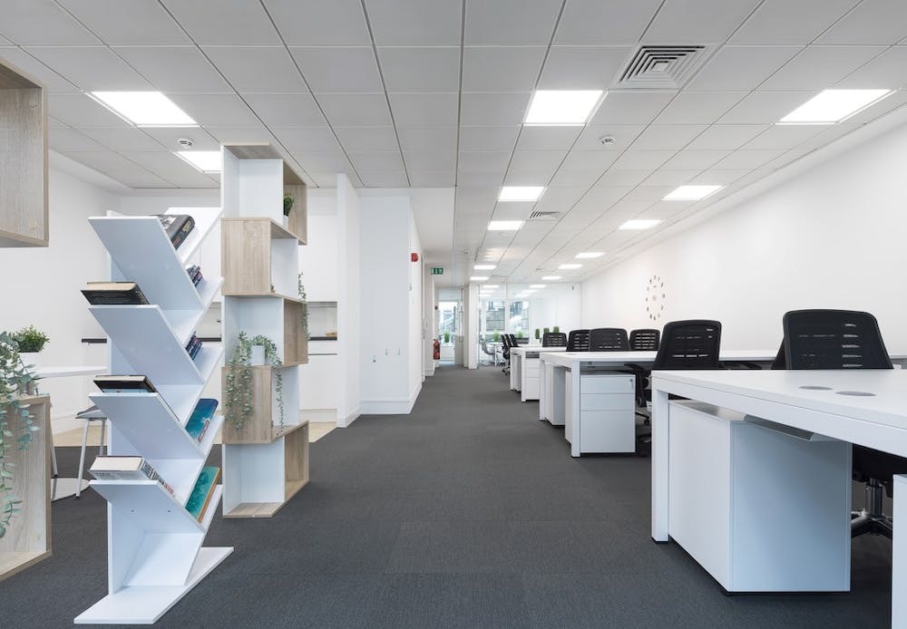 43 London Wall – Office Space for Lease – 7,328 sq ft – City Core North, London