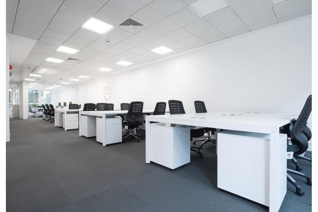 43 London Wall – Office Space for Lease – 7,328 sq ft – City Core North, London