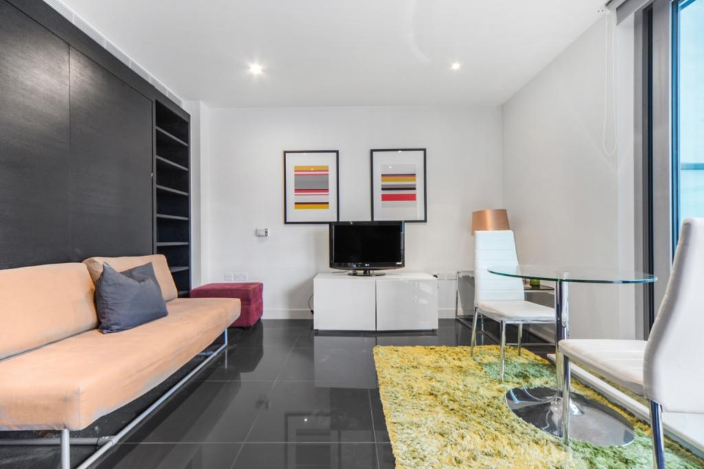 Pan Peninsula Square – Studio Apartment for Sale – £280,000 Asking Price – Canary Wharf,