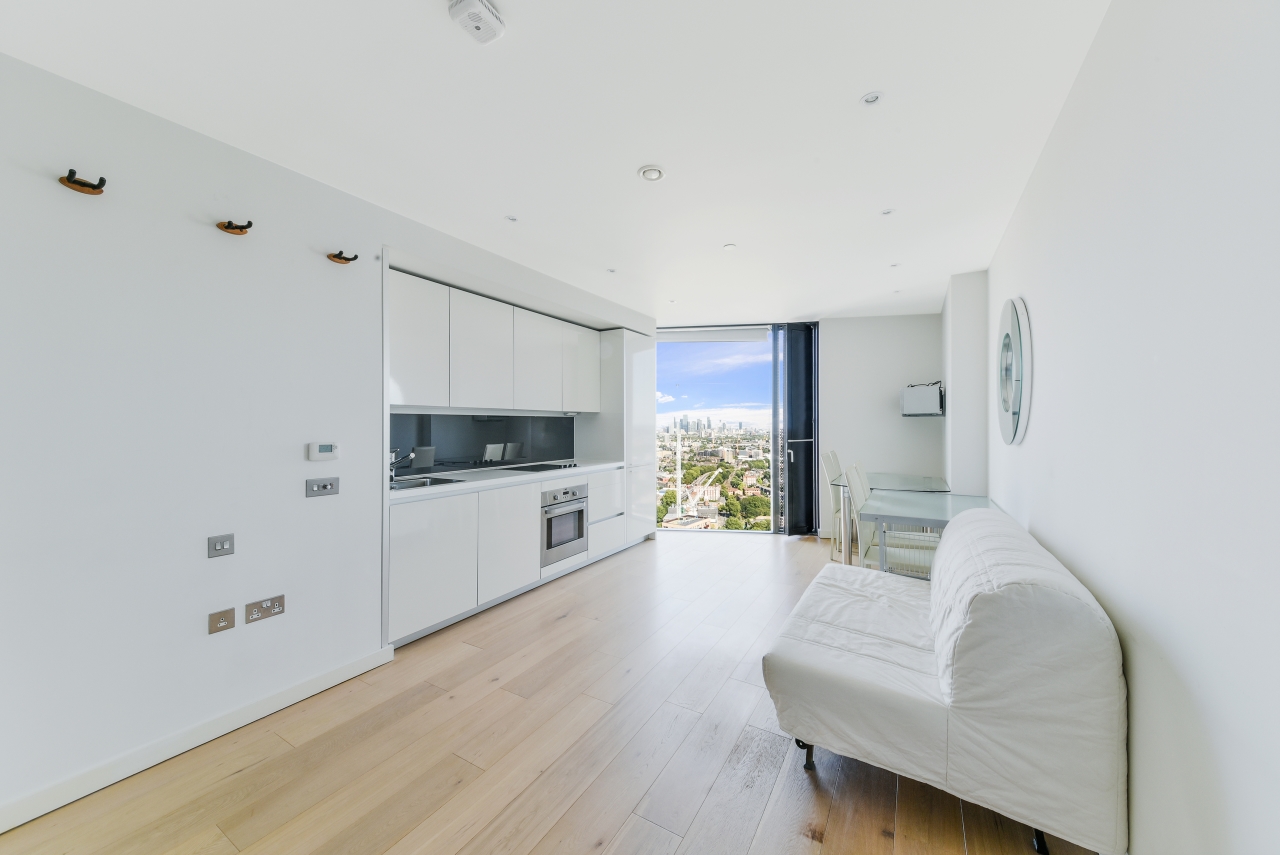 Walworth Road–Studio Apartment for Sale –£350,000 Guide Price–Elephant & Castle, London