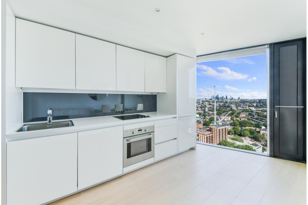 Walworth Road–Studio Apartment for Sale –£350,000 Guide Price–Elephant & Castle, London