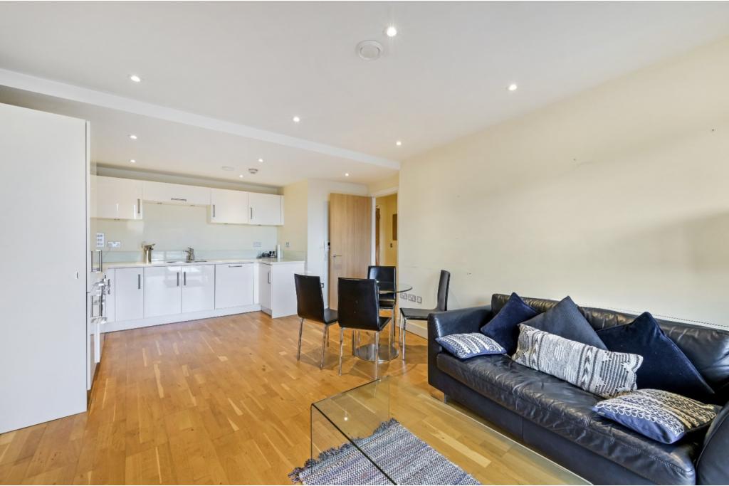 Tanner Street – 1 Bedroom Apartment for Sale –£500,000 Guide Price –Southwarkx,London