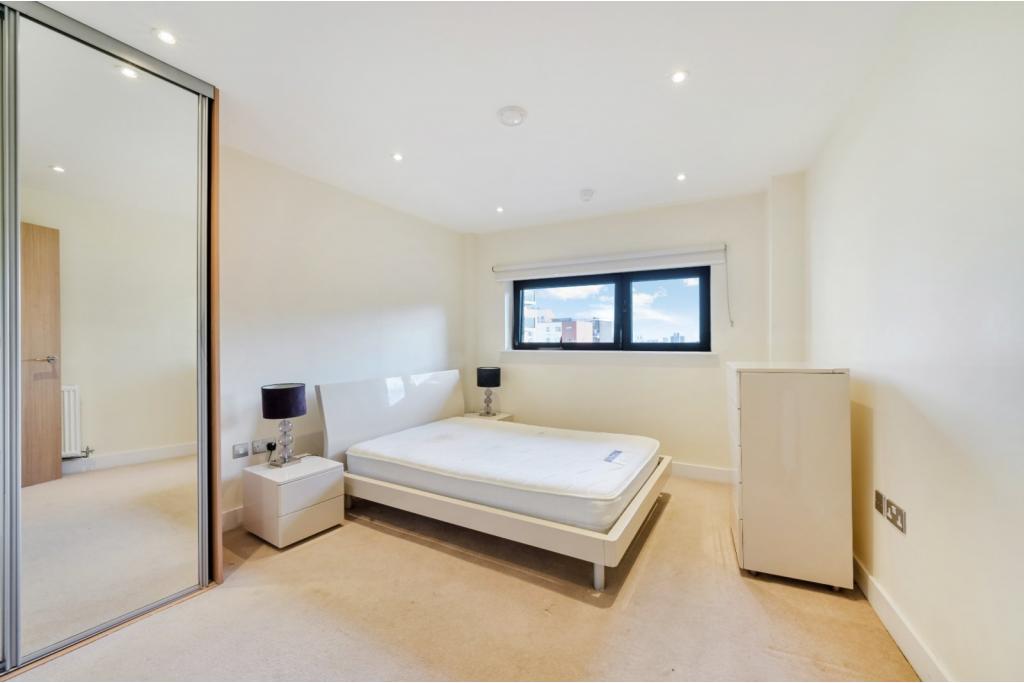 Tanner Street – 1 Bedroom Apartment for Sale –£500,000 Guide Price –Southwarkx,London