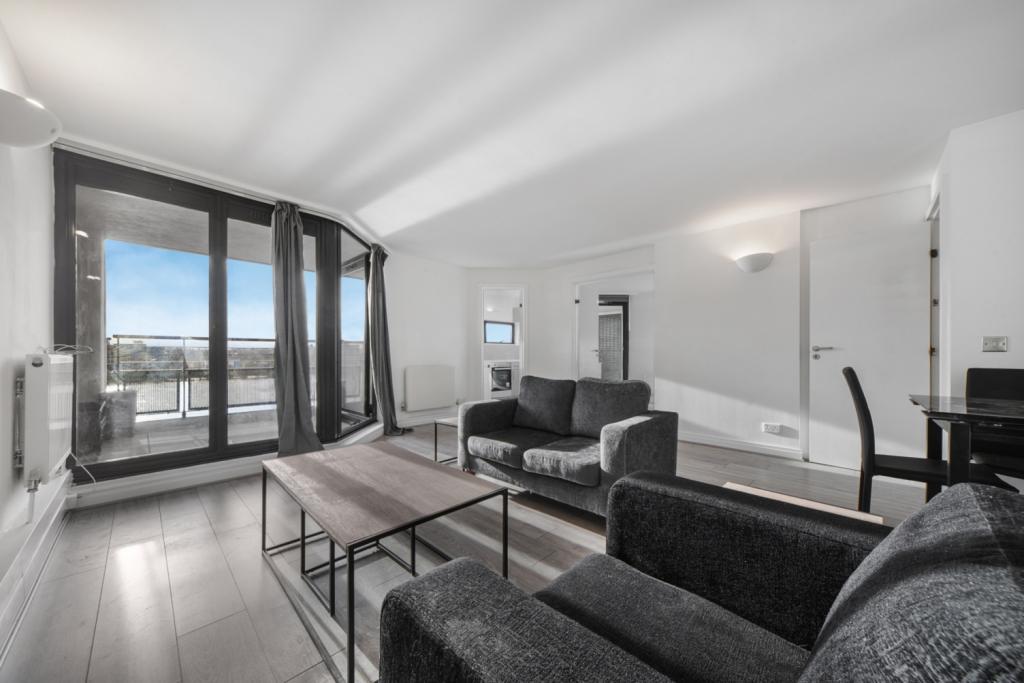 Burrells Wharf Square – 2 Bedroom Apartment for Sale – £480,000 Offers in Excess of