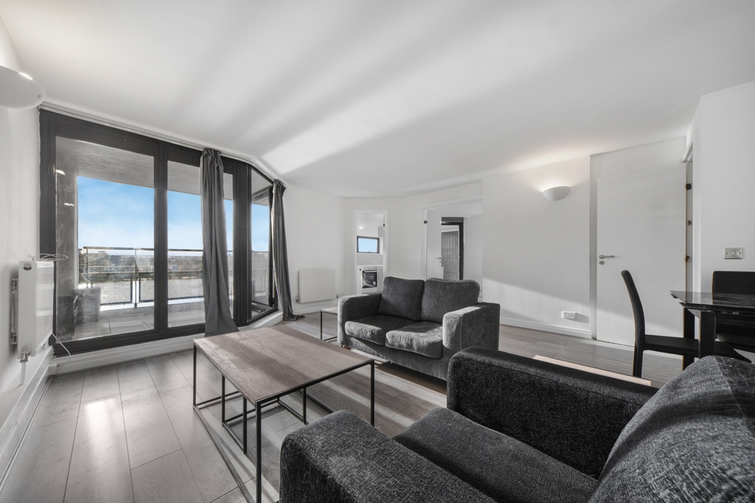 Burrells Wharf Square – 2 Bedroom Apartment for Sale – £480,000 Offers in Excess of