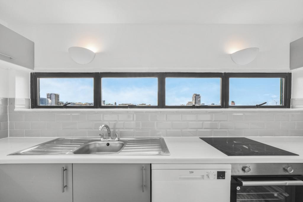 Burrells Wharf Square – 2 Bedroom Apartment for Sale – £480,000 Offers in Excess of