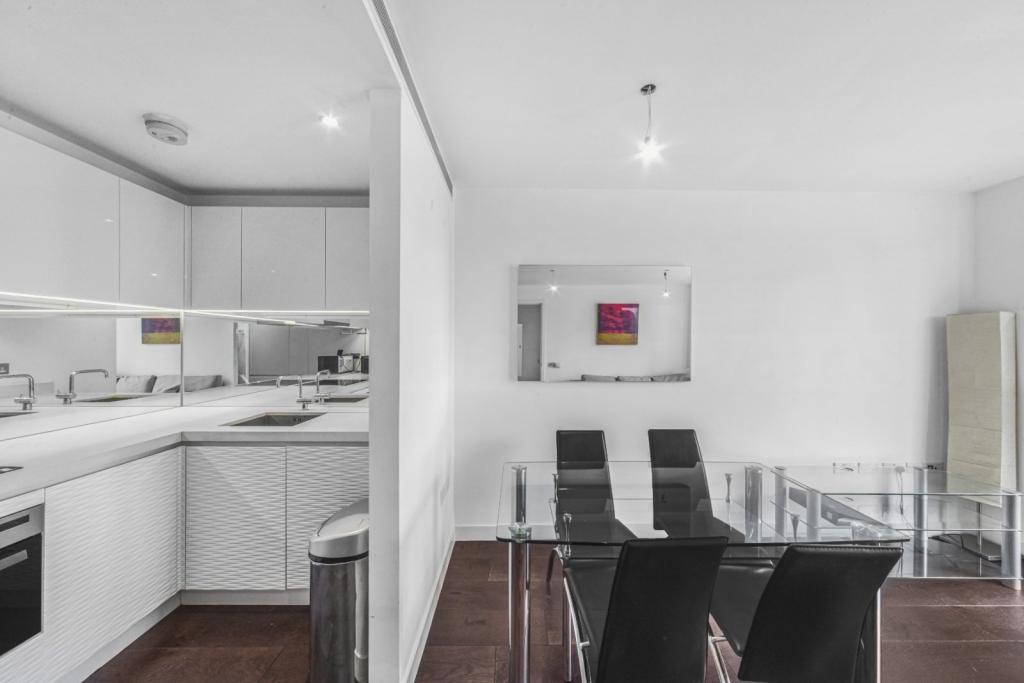 Pan Peninsula – 1 Bedroom Apartment for Sale – £425,000 – Canary Wharf, London