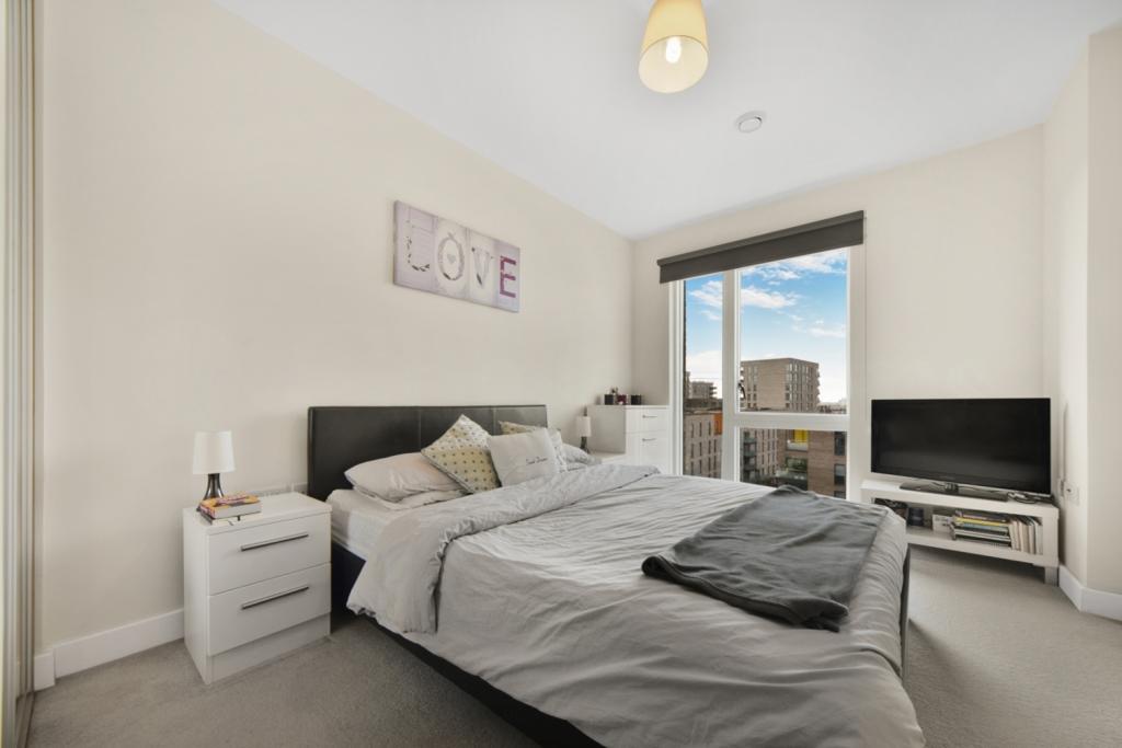 Greenwich Millennium Village – 1 Bedroom Apartment for Sale – £365,000 – Greenwich, London