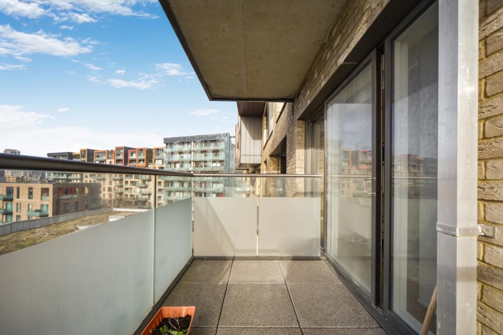 Greenwich Millennium Village – 1 Bedroom Apartment for Sale – £365,000 – Greenwich, London
